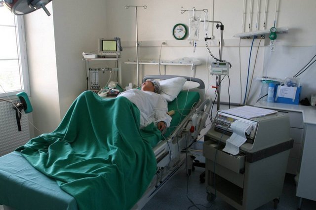 丈夫|妻子在产房分娩,丈夫拍了六张图,悄悄出产房哭得稀里哗啦