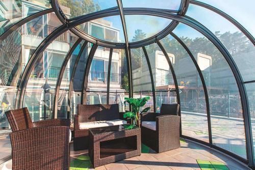 违建|若我家有个院子,一定装这种阳光房,不算违建,晚上还能收起来