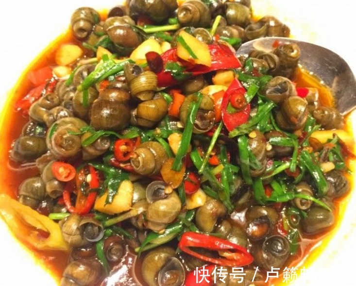 鲜香|韭菜别炒鸡蛋，试试和它一起做，鲜香味美，比小龙虾吃着过瘾