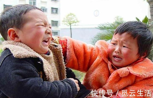 贝贝|有儿子的家庭,父母这3句话请“禁言”,别让无知毁了孩子一生