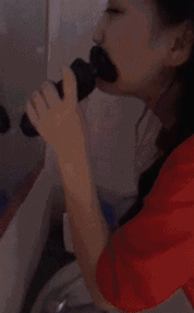 |搞笑GIF图片趣图:这种材质,男孩子们最喜欢