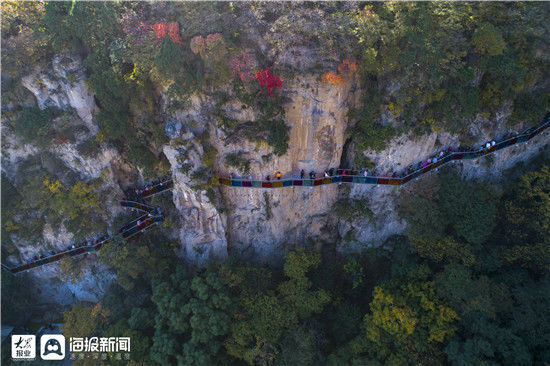 有玩有送，还不和你心爱的人一起来！红叶柿岩与你浪漫与共！