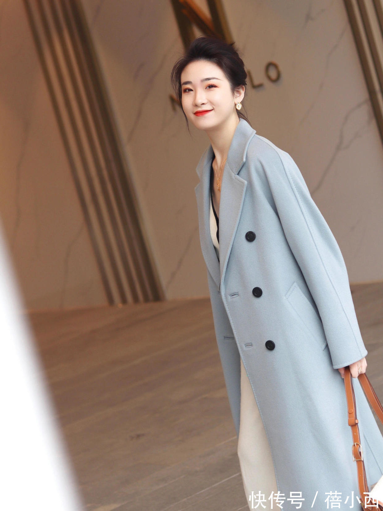 博主|奔三奔四的女人穿什么大衣更优雅?用这6件大衣打造气质,真高级