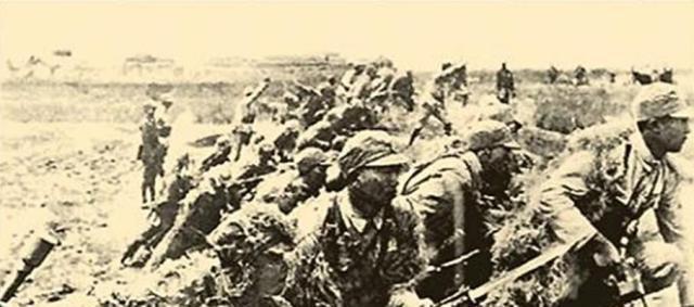 树上|抗日悍将抓获日军，绑树上让新兵练刺杀！10个日军人头装一箱