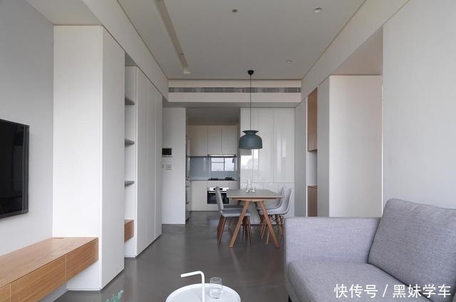 原木色|配色都是灰白和原木，我家装修完像出租屋，人家装完高级又大气！
