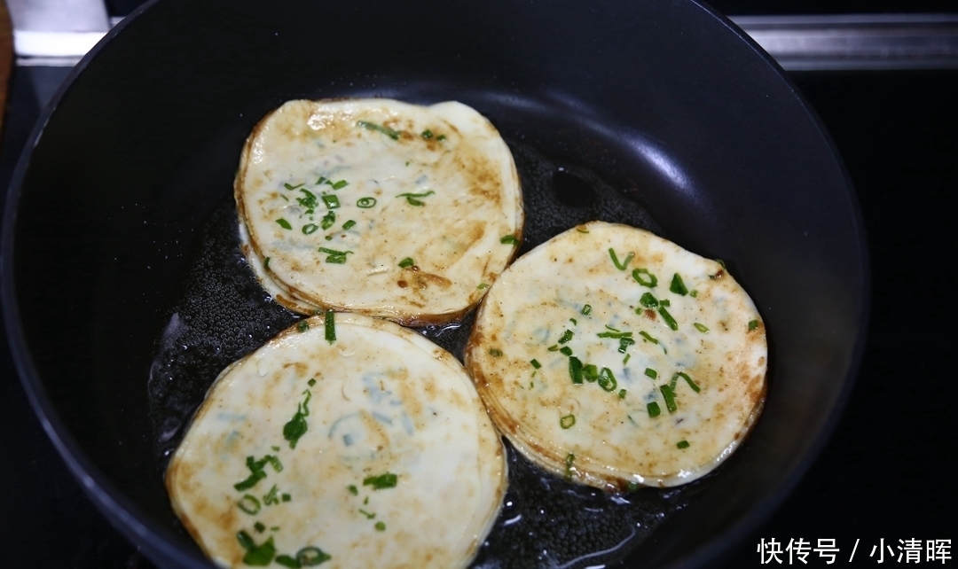 又快又好|葱花饼吃了几十年,第一次发现如此妙招,太棒了!又快又好层层酥