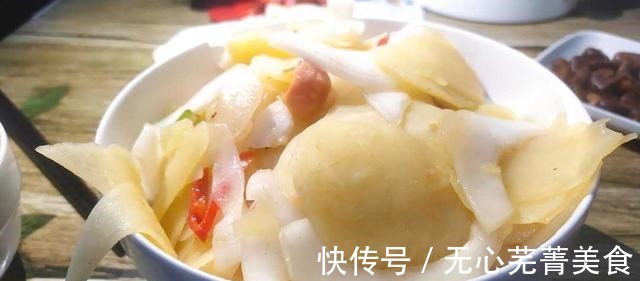 开胃|老黄瓜炒土豆片，酸辣开胃，下饭解腻非常不错！