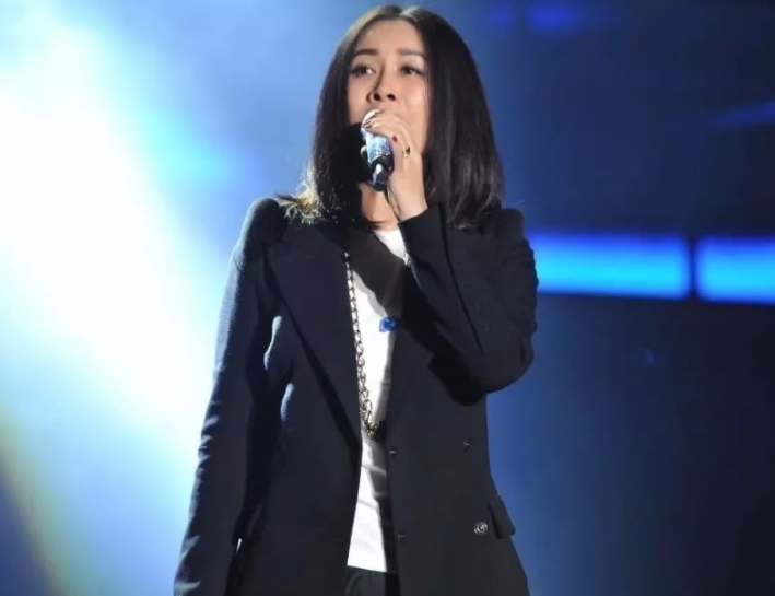 那英|那英当众给杨紫道歉！自曝录节目时“恨”她，同框看不出大25岁