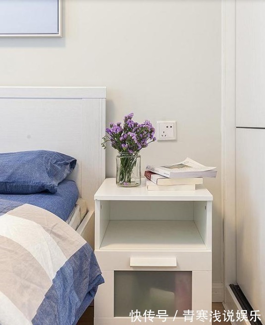 她家148平米,进门就被玄关迷住,不做吊顶跟背景墙,阳台超漂亮