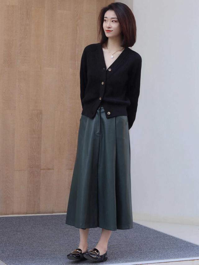 搭配|秋季也是针织衫的标配,原来可以这样配,好看又方便