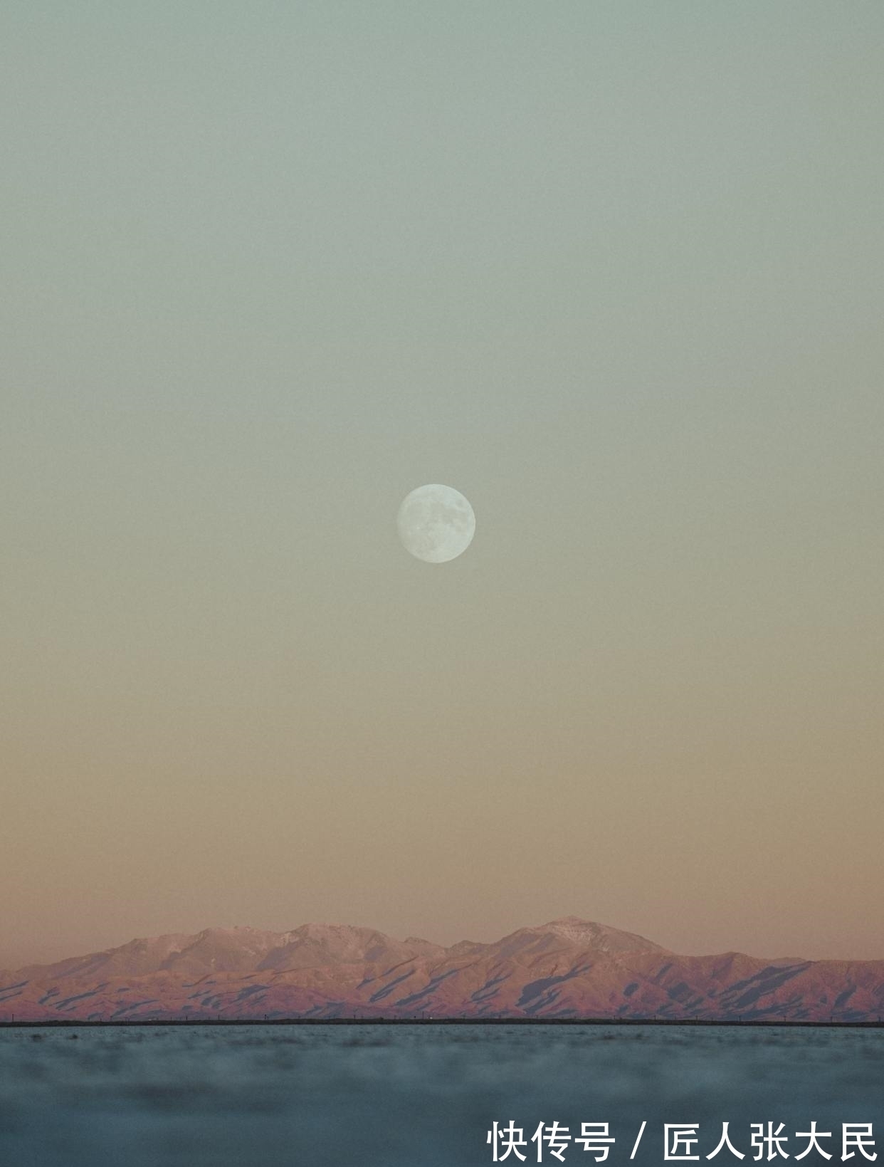 张九龄&宰相张九龄很惊艳的一首诗,送同事出城当官,最后10字豪放又浪漫