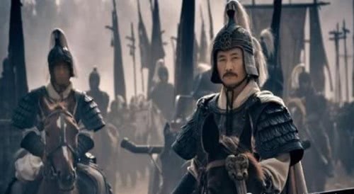 辞官|大臣因功绩太高主动辞官，皇帝却说：不用担心，我不敢杀你