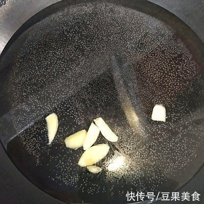 腊鸭腿炒蒜苗|这道腊鸭腿炒蒜苗，看一遍就会