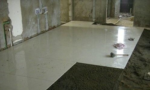 砂浆|瓷砖该干铺还是湿铺当初没听师傅劝,入住后才知被坑惨