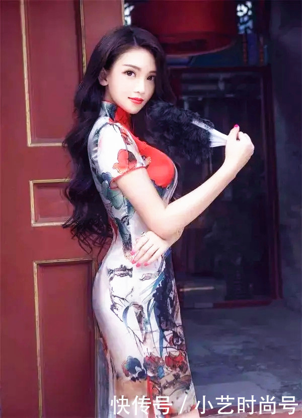 婀娜|“百变女王”王怡珂好美，穿复古旗袍精致唯美，完美呈现婀娜身材