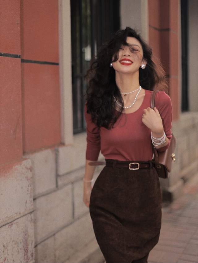 氛围感|复古港风穿搭怎么配?这些小技巧赶紧收藏起来,让你变得更加洋气