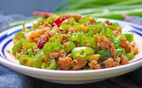 猪肉|它是天然的“血管清洁工”,每天炒一盘,软化血管,身体变好了