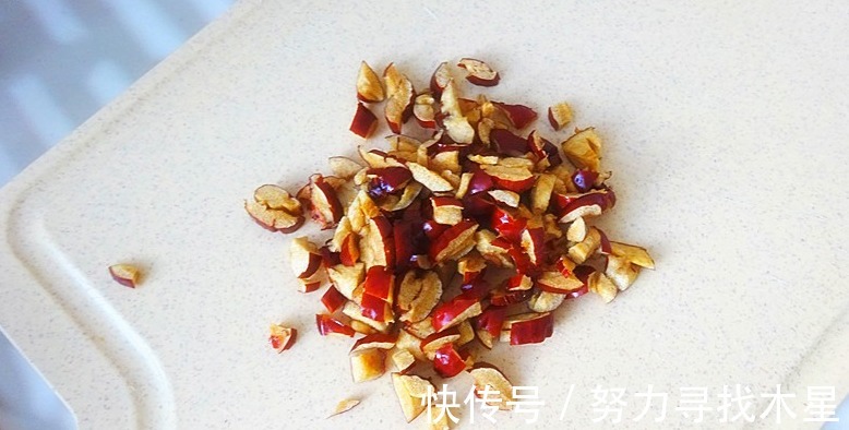谷物|三伏天，我家最爱喝的粥，两种碱性食材营养互补，饱腹又滋补！
