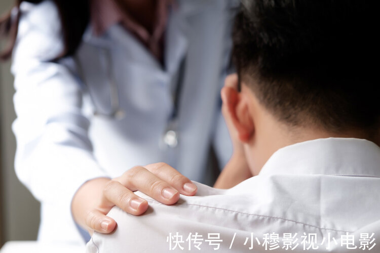 右肩|肩膀疼,误以为肩周炎,不料查出肝癌!专家分析:两者是有区别的