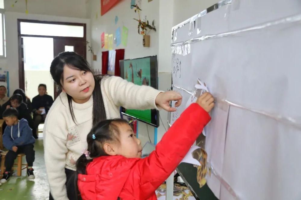 眼泪|“我听得眼泪都快下来了！”是什么课让雷波教师如此沉醉？