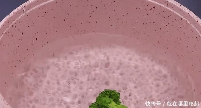  不错|简单好吃的儿童鲜蔬烩面，软烂鲜香，营养美味，不错的育儿美食