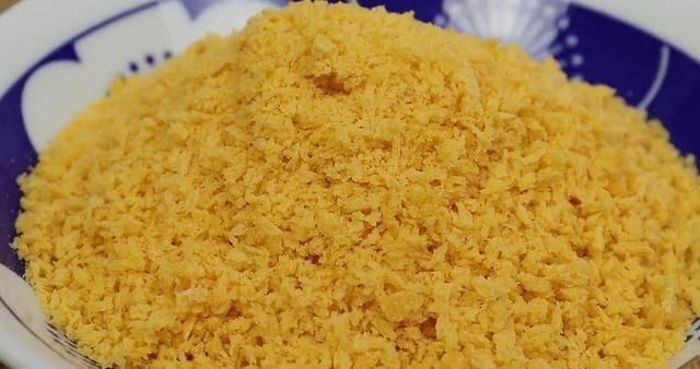 2个鸡蛋,4袋牛奶,教你一个想不到的做法,连吃10天都不腻