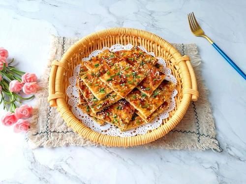  自制酱香饼，香气四溢，味道不比店里差