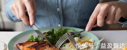 腹肌|要想拥有明显腹肌，既要会练，也要会吃，看看老手怎么做的