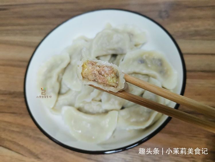 调白菜肉馅，白菜用盐杀水不好吃，教您饭店做法，饺子鲜香更营养