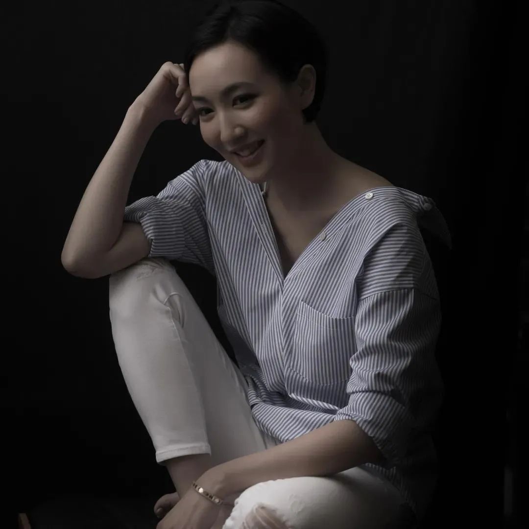 霍家长孙女霍思纬,郭晶晶小姑子,气质如兰的冷美人