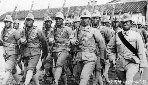 赣榆城|他仅用三发炮弹，便让二千伪军投降，仗打赢后，他却一头撞向门框