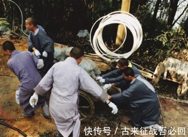 stmutfpc1800&30名学霸不顾家人反对,集体皈依佛法,是逃避现实还是修行佛法?