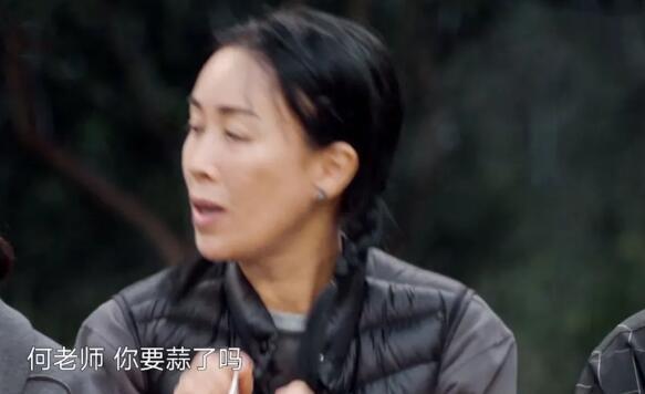 黄磊做饭究竟是个什么水平!那英给出正确评价,却破坏了节目氛围