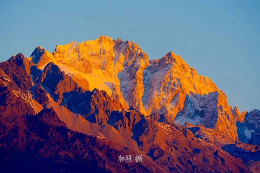 咖啡店|/韵味玉龙/北面有山，名曰玉龙雪山！