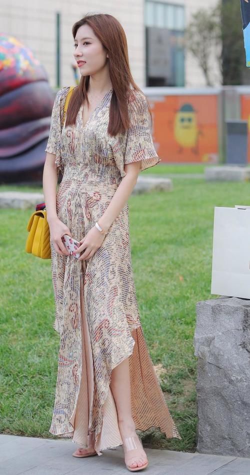 让你随时随地百变风格搭配，既高级又减龄，谁穿谁美