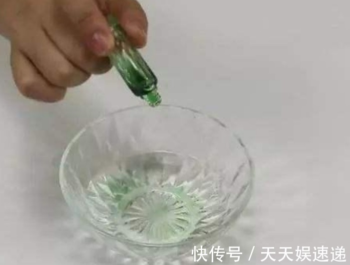 养花老生虫盆里放一物,没有一个虫,枝繁叶茂、开花多!