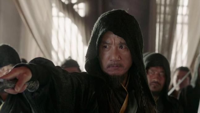 此人是东方不败祖先,剑术已达独孤求败级别,被一少年英雄击败