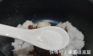 天气越来越热不想做饭，送您土豆香肠炒饭，简单美味，原来这么香