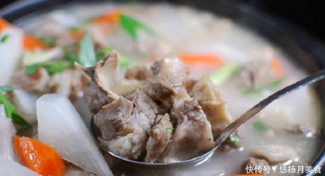 膻味|冬天炖羊肉,牢记“3不放”,膻味小味道鲜,羊汤浓白不发黑!
