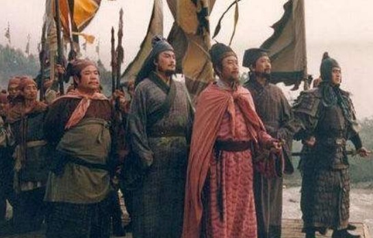  五虎将|梁山最“无耻”之徒，位列马军五虎将，为夺美人杀岳父全家！