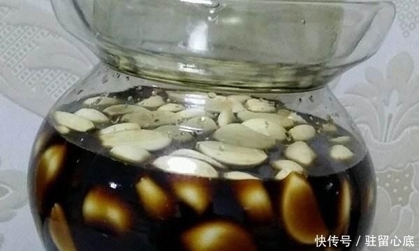 醋泡大蒜|醋泡“二宝”,30岁胃不疼,50岁肾不亏,80岁头不白,几块钱搞定