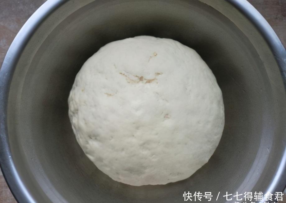 包子|蒸包子时,别直接上锅蒸,多加3个小技巧,包子暄软蓬松还不塌陷