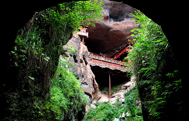 寺庙|中国“坚强寺”，靠1柱支撑875年，不打1钉不盖1瓦日本学者模仿称奇！