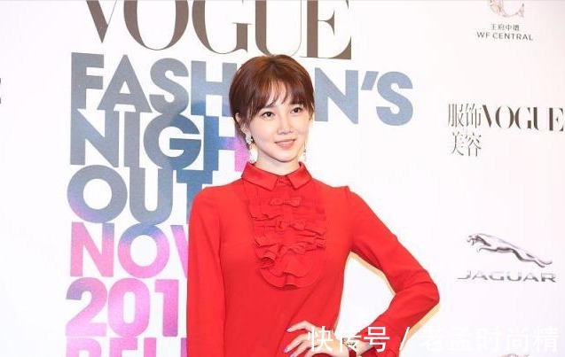 红色|新年可别错过“亮眼红”,喜庆高级又讨喜,看看陈小纭怎么穿吧