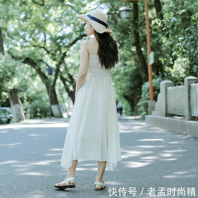 走光 清新范连衣裙,是现代女性追求时尚的必备单品