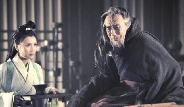 鲁迅|貂蝉第一个爱上的男人,不是吕布不是董卓,而是他!看鲁迅说了啥