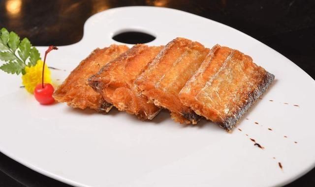 面粉|炸带鱼时，不要裹面粉，换成它，带鱼酥脆可口不油腻