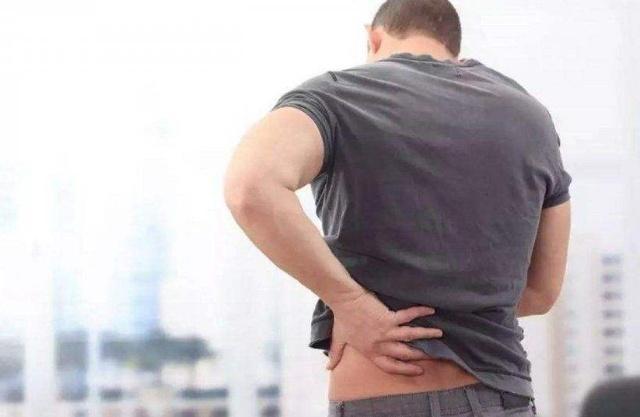 黄芪泡水|黄芪和“它”天生一对,每天坚持喝,养肝排毒,血栓偷偷“溜”走