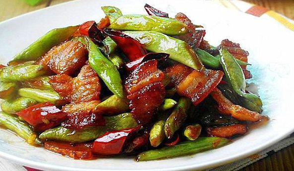 味道绝对一流的几道家常美食,好吃到放不下筷子,连汤都不放过