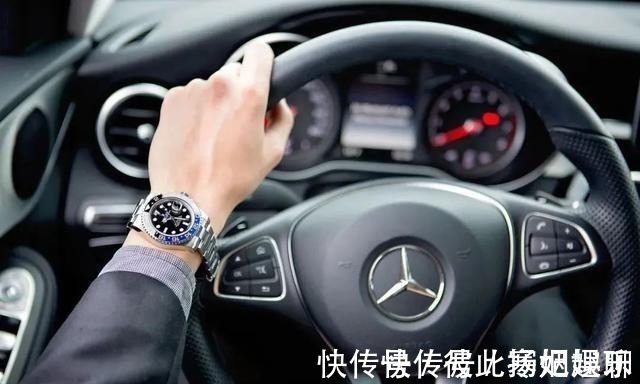 码表|C罗降薪回曼联,依然劳斯莱斯配大钻表!男人开车戴表有什么讲究